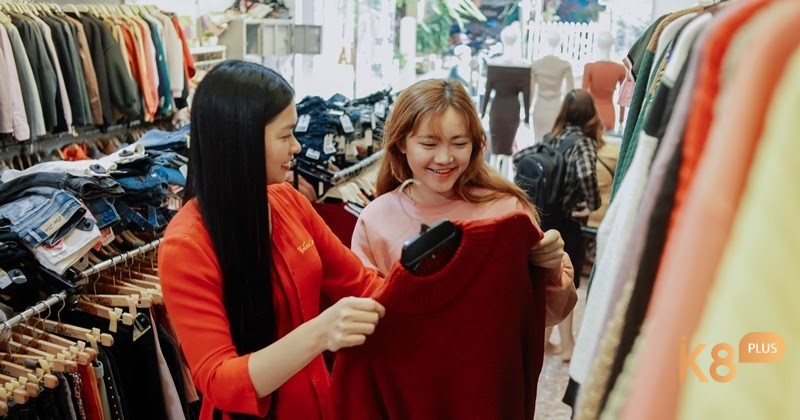 Giấc mơ thấy mình bán hàng quần áo thể hiện sự quan tâm đến ngoại hình cá nhân của bạn