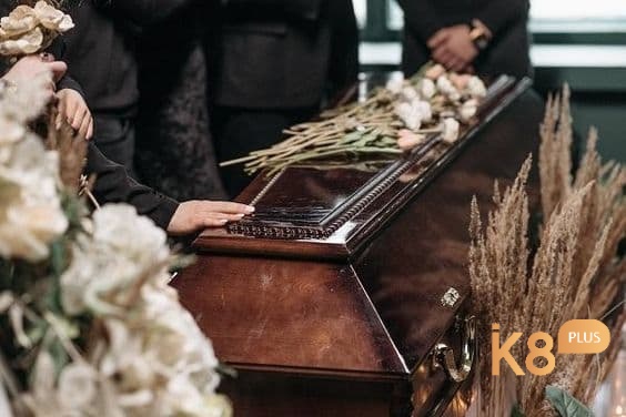 Giấc mơ thấy đám tang thể hiện cho một sự khởi đầu mới đến với bạn
